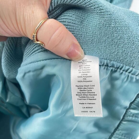 Talbots Womens Quilted Puffer Jacket Vest Lined Full Zip Snap Button Blue Medium - Picture 11 of 14